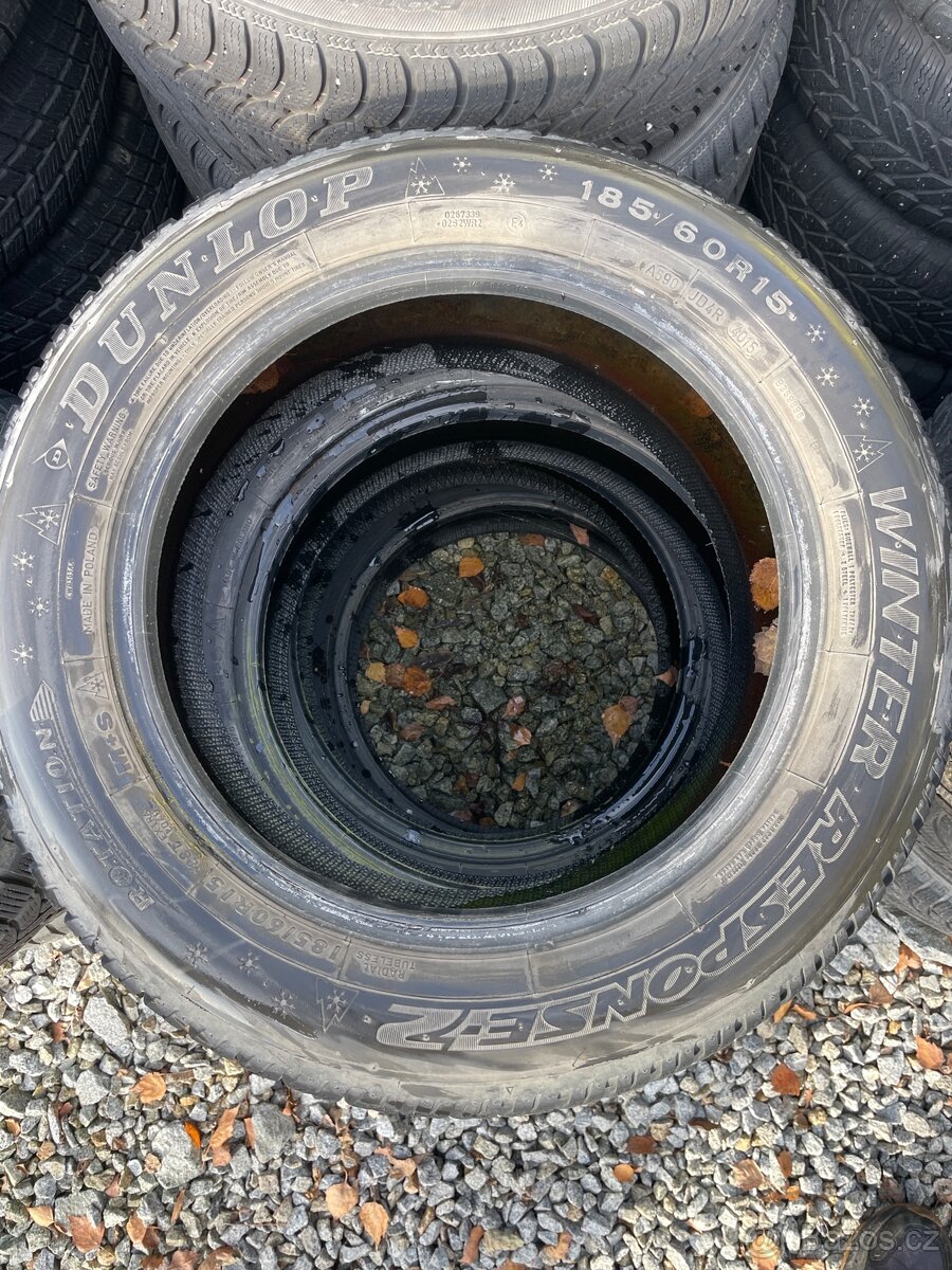 Zimní pneu 185/60/15 Dunlop - 2