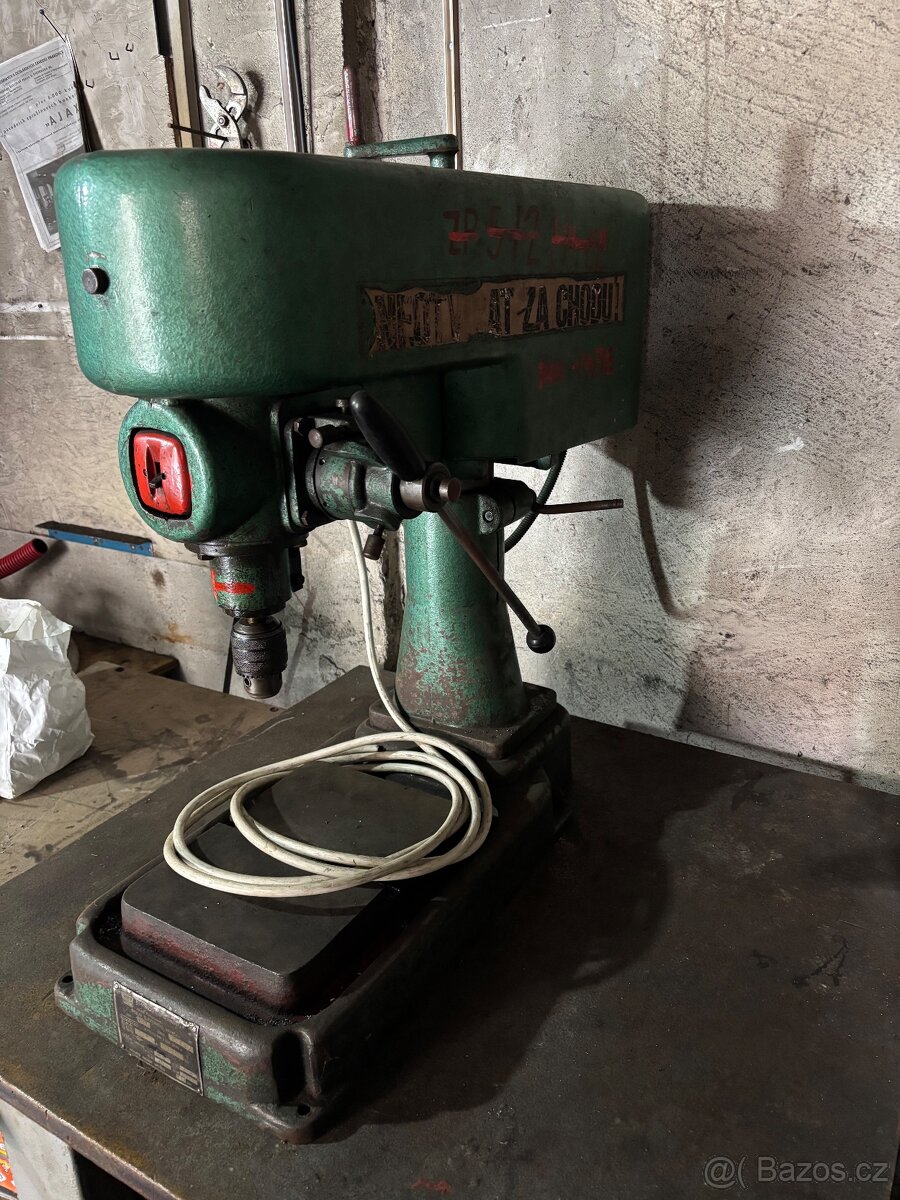 Stolní Vrtačka jihokov - 2