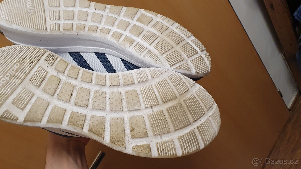Boty tenisky adidas UK 9.5 - 2