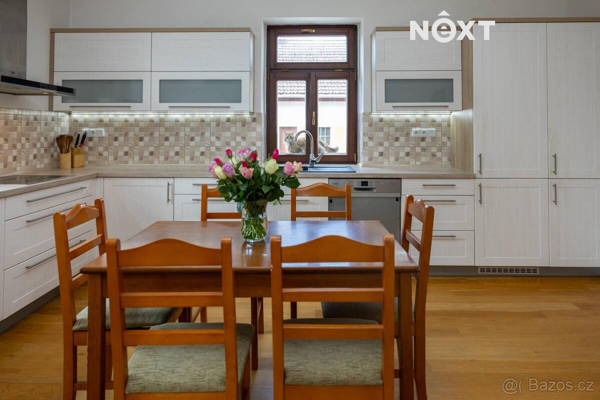 Prodej Rodinný dům, 380㎡ - 2