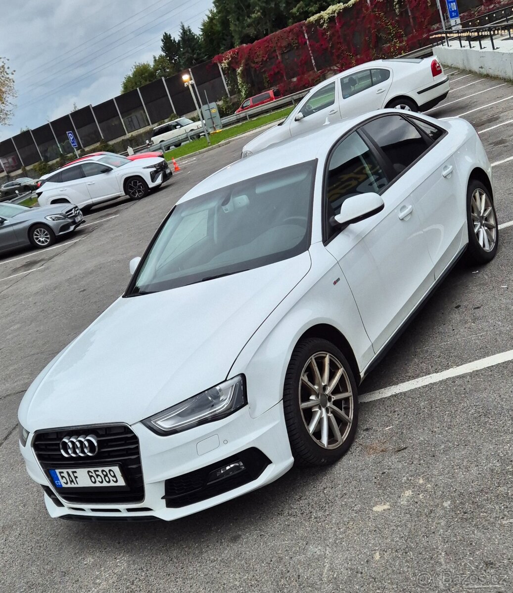 Audi A4 S-line 2,0 TDI - 2