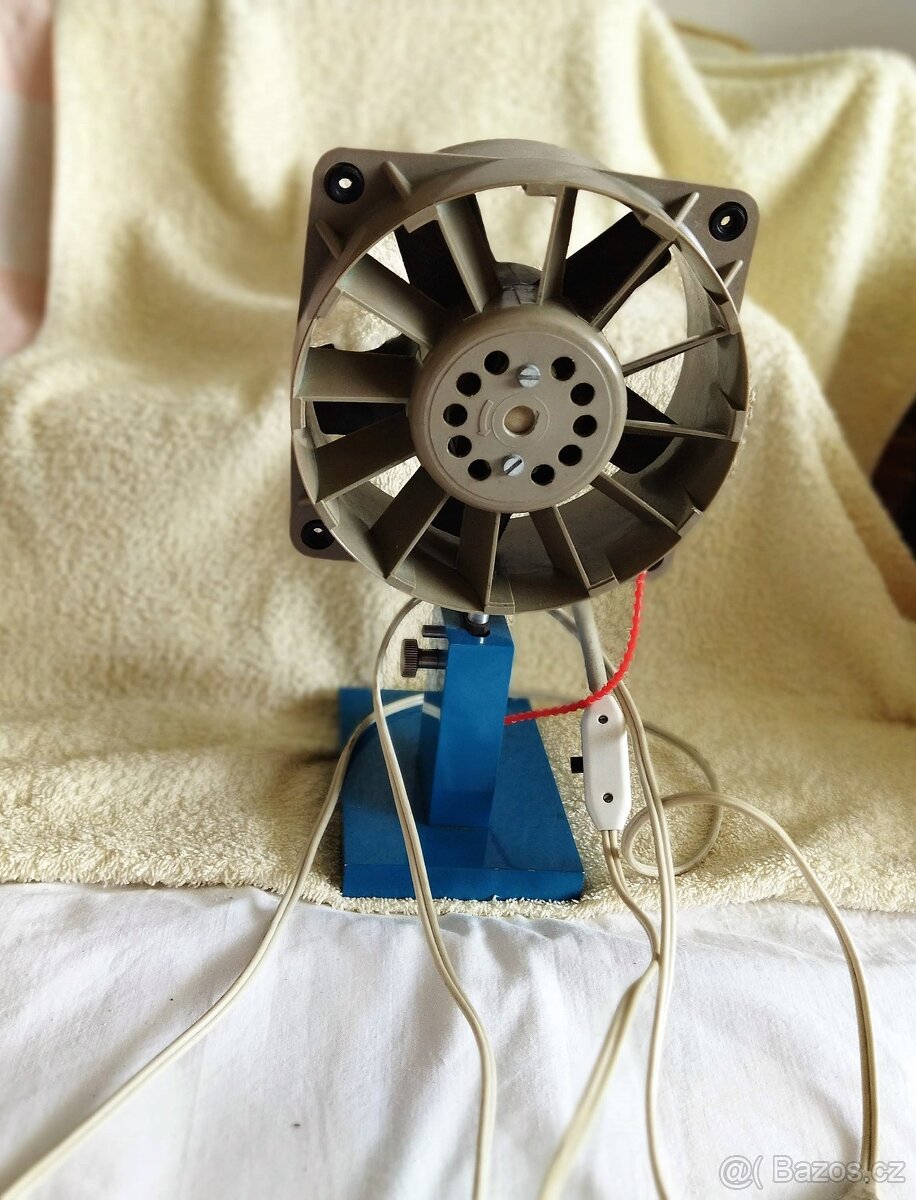 Starý trubkový ventilátor ILKA (DDR), typ VAV 140/501 - 2