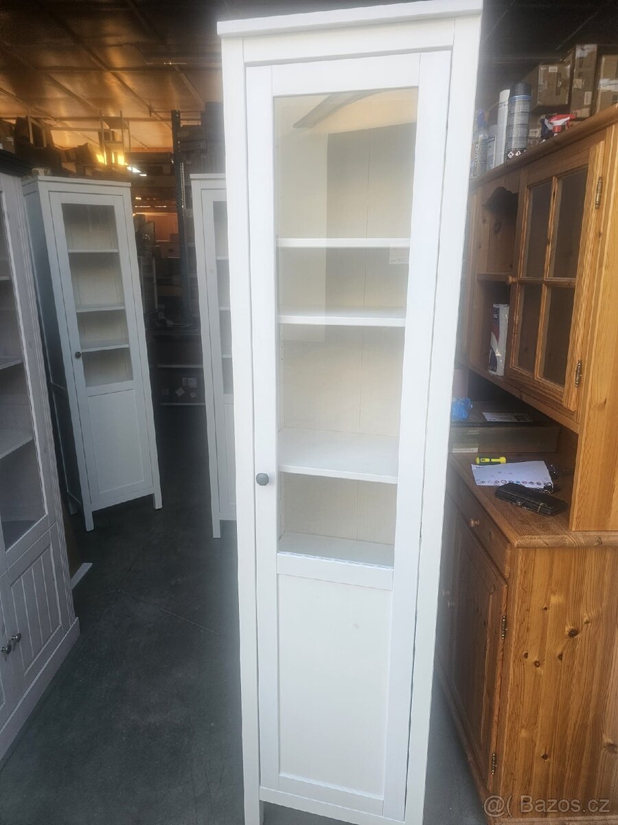 Vitrína ikea Hemnes - 2