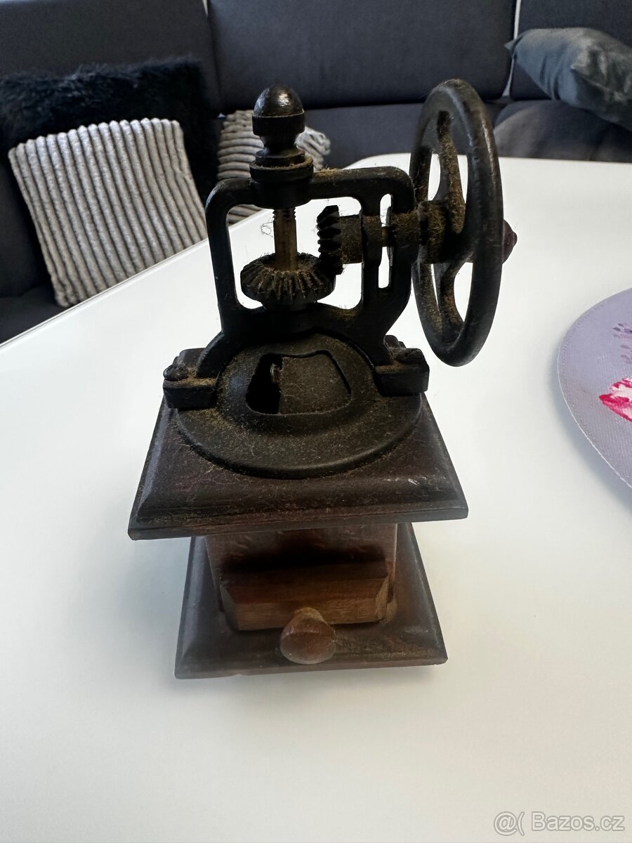 Mlýnky na kávu - 2