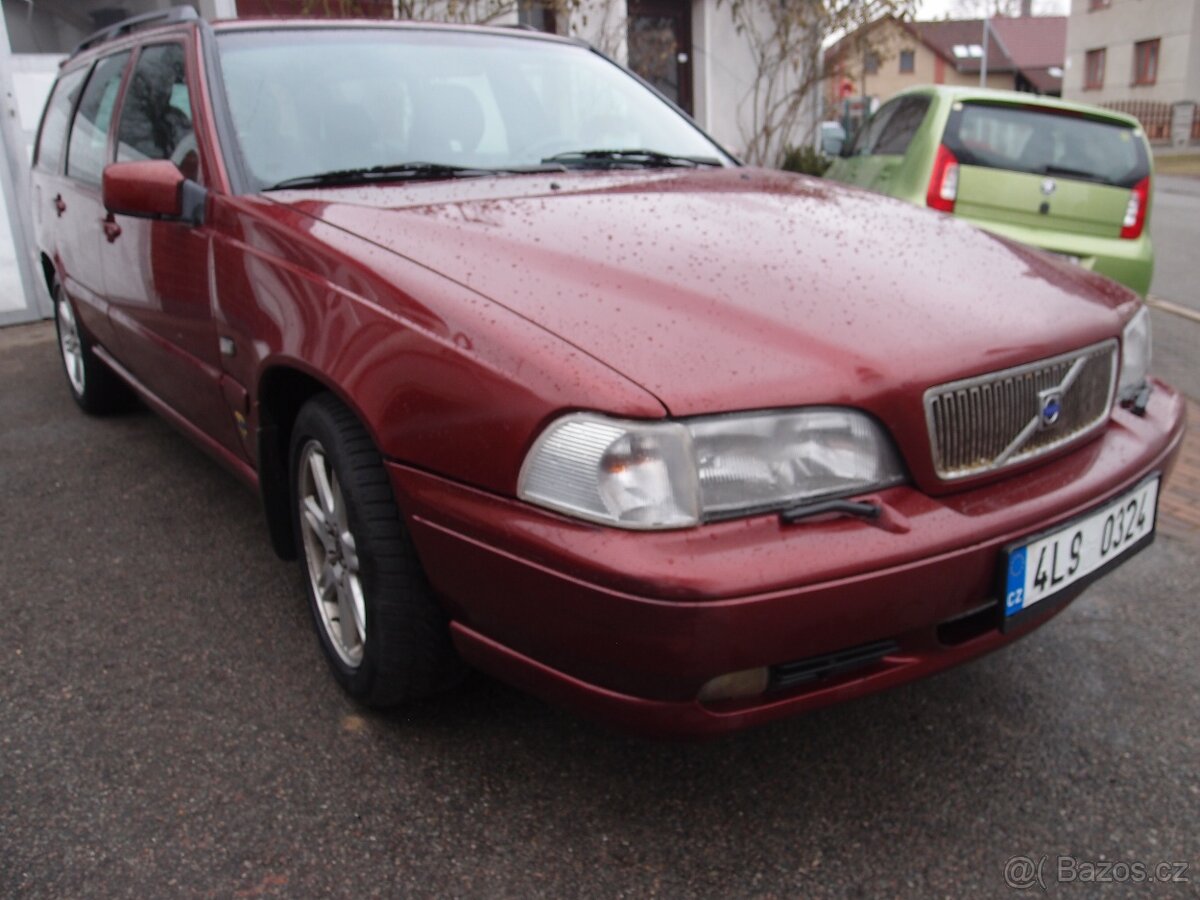 Volvo V70 2,5 - 2