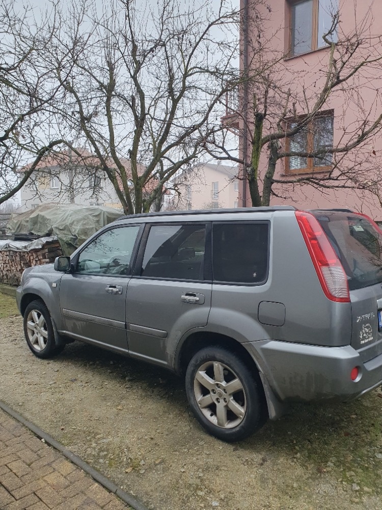 Nissan X-TRAIL - 2