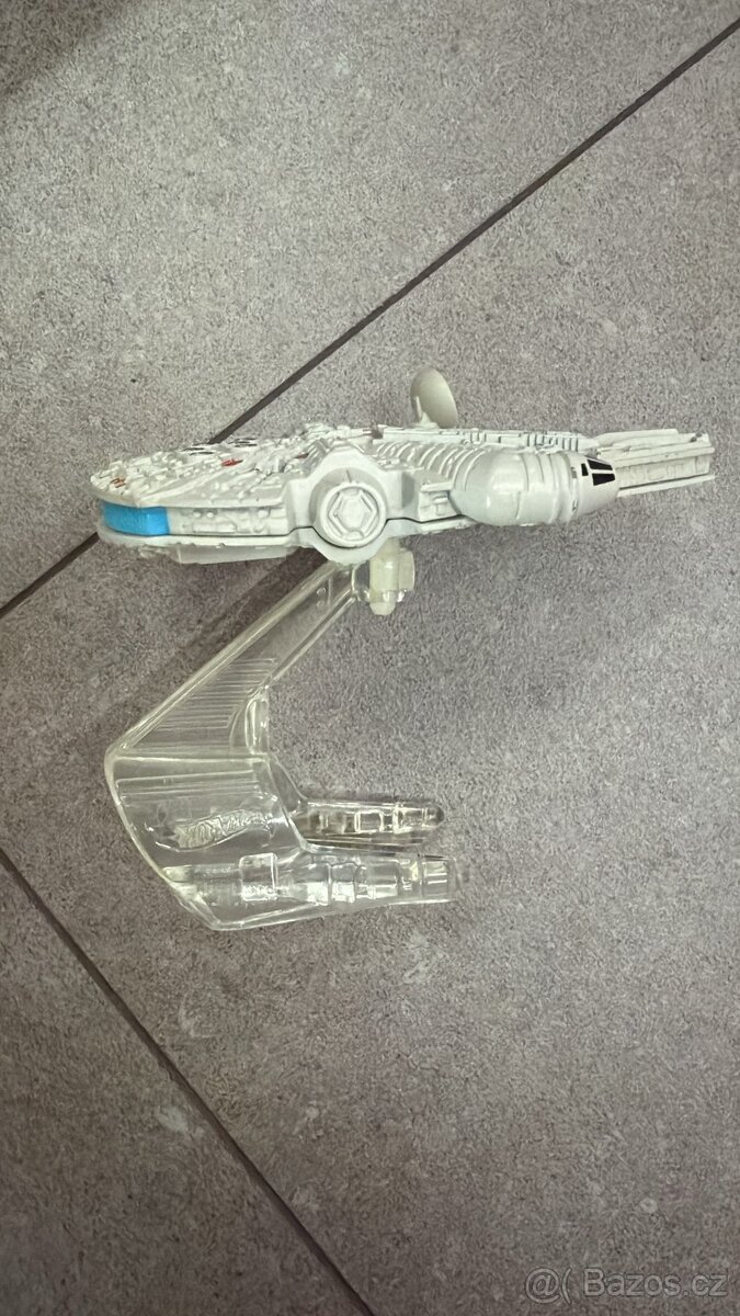 LEGO Star Wars Millennium Falcon - 2