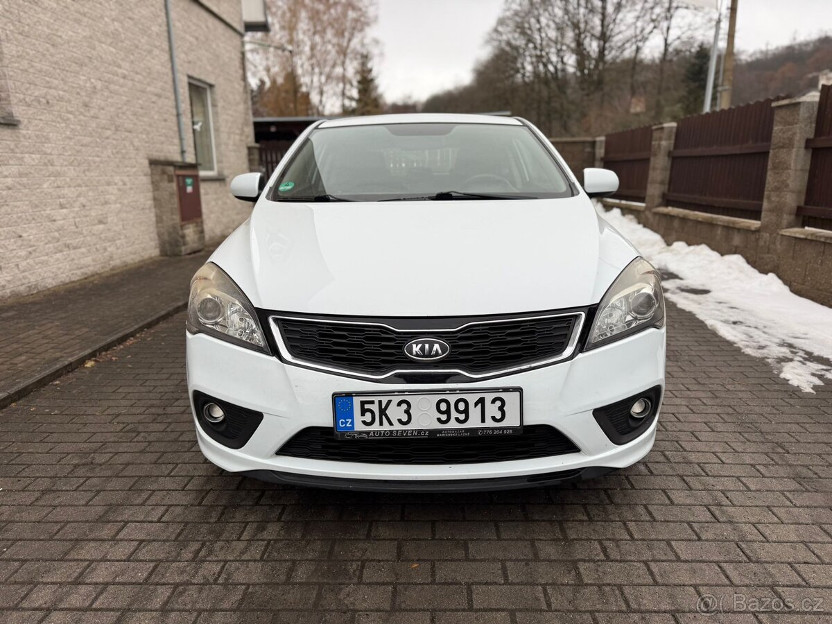 KIA PRO CEED 1,4 CVVT 66kW,NAVI,KLIMA,ROZVODY - 2