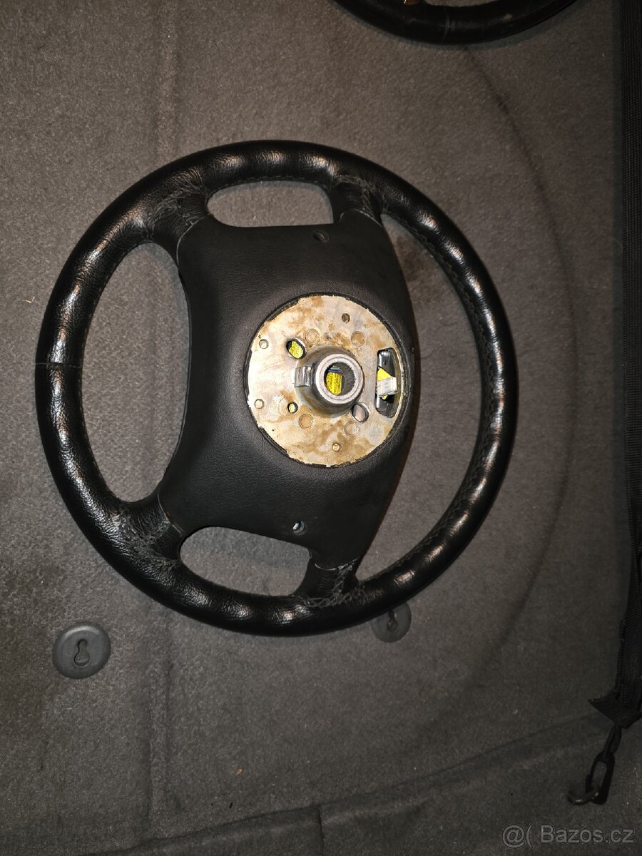 Multifunkční volant bmw e39 pofacelift
lze zaslat poštou
b - 2