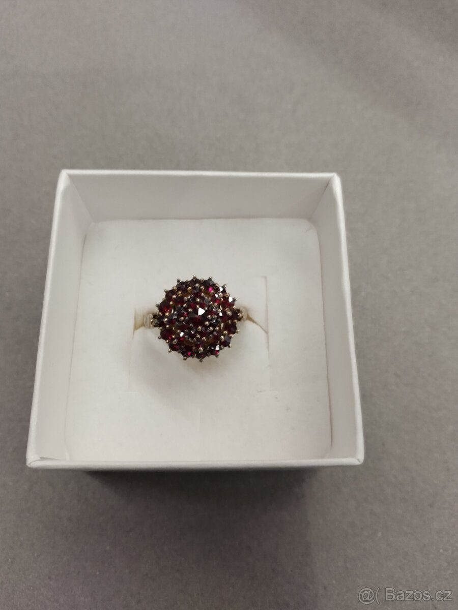 Český granát - prsten - 2