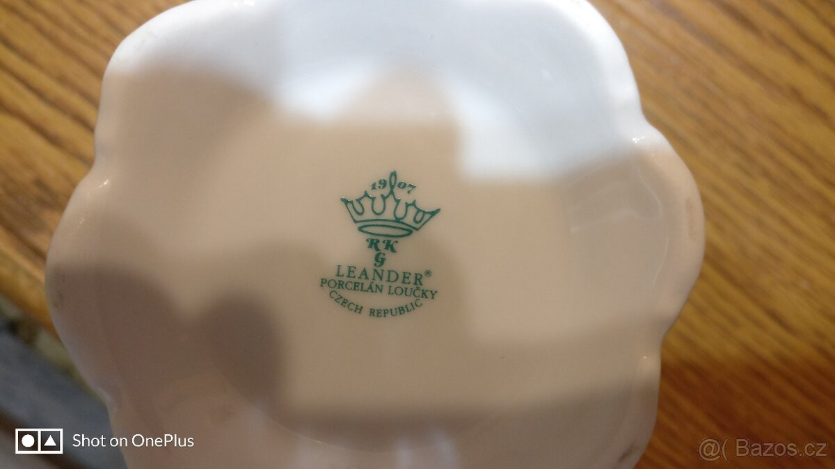 Vaza porcelanova,nova výška 14 cm, šířka 12cm - 2