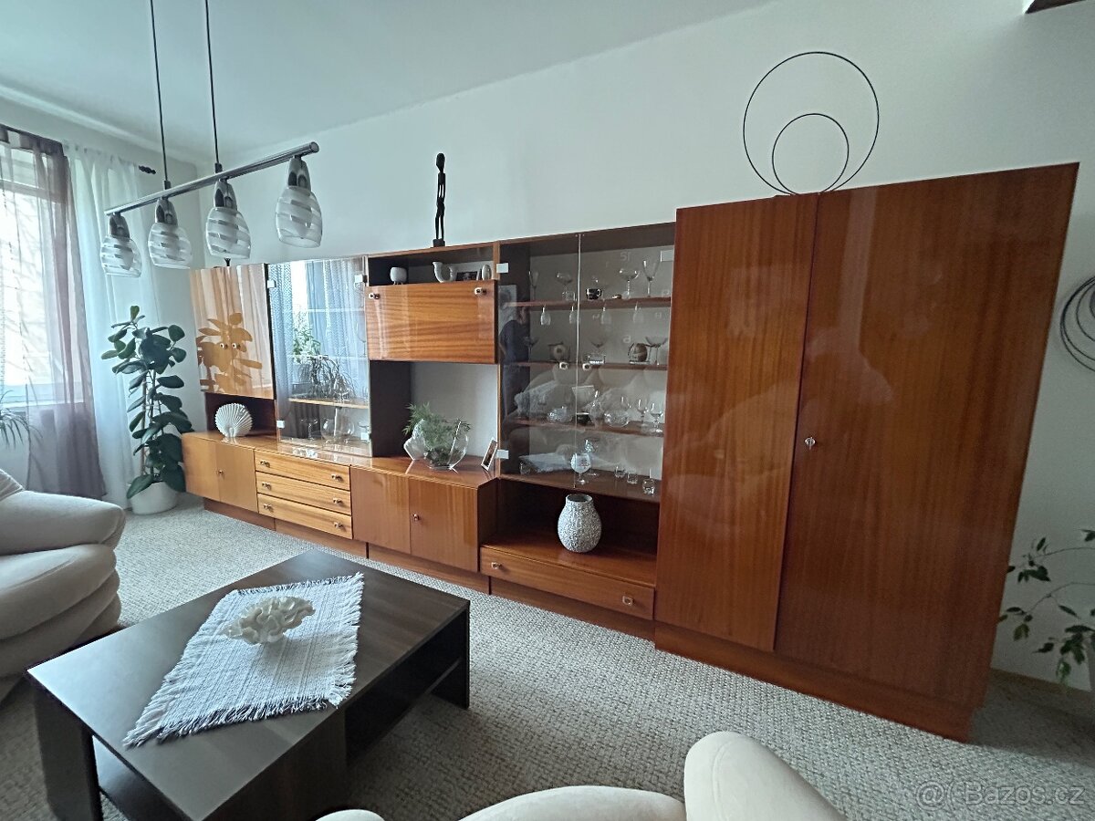 Obývací stěna - 2