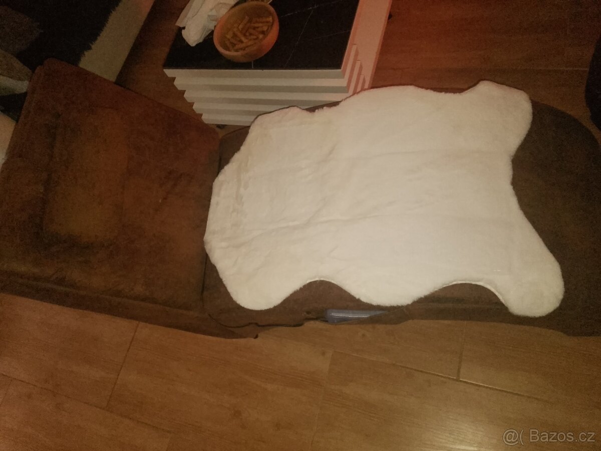 Lenoška ,pohovka,kreslo - 2