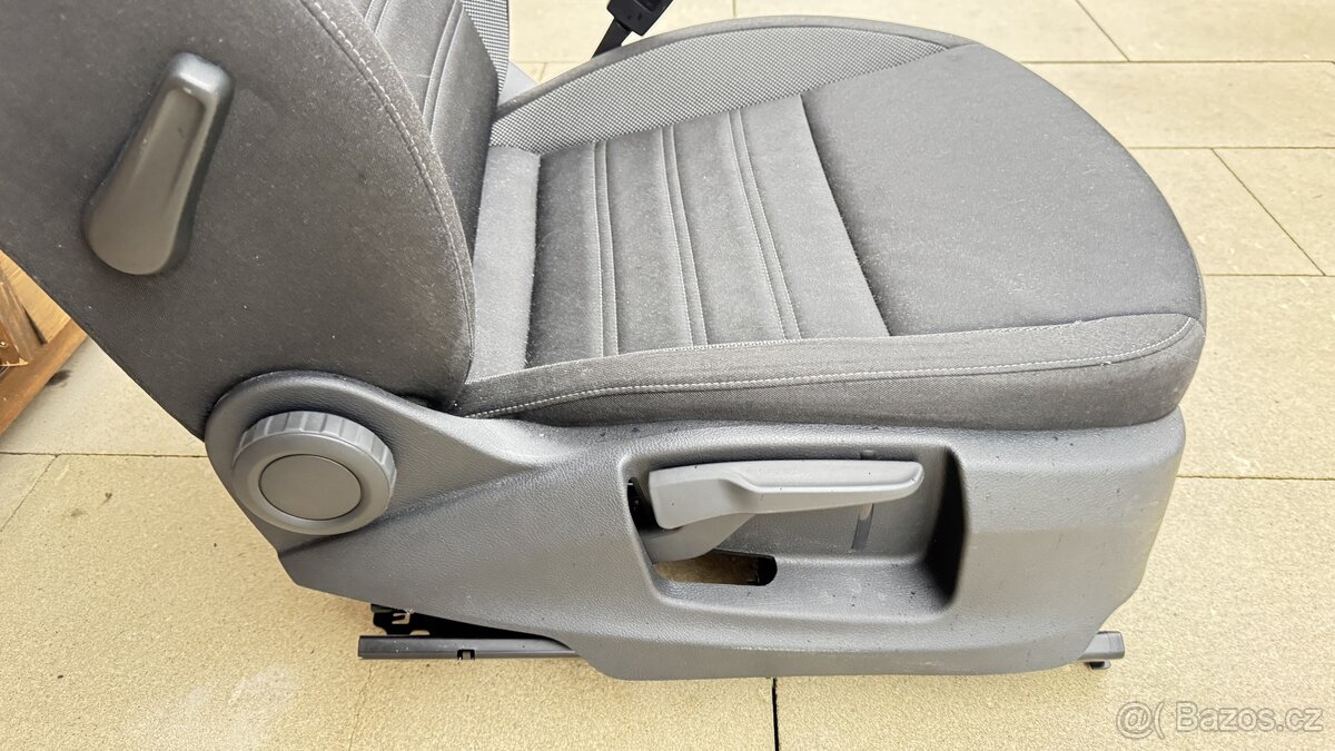 Sedadlo spolujezdce Octavia 3 - 2