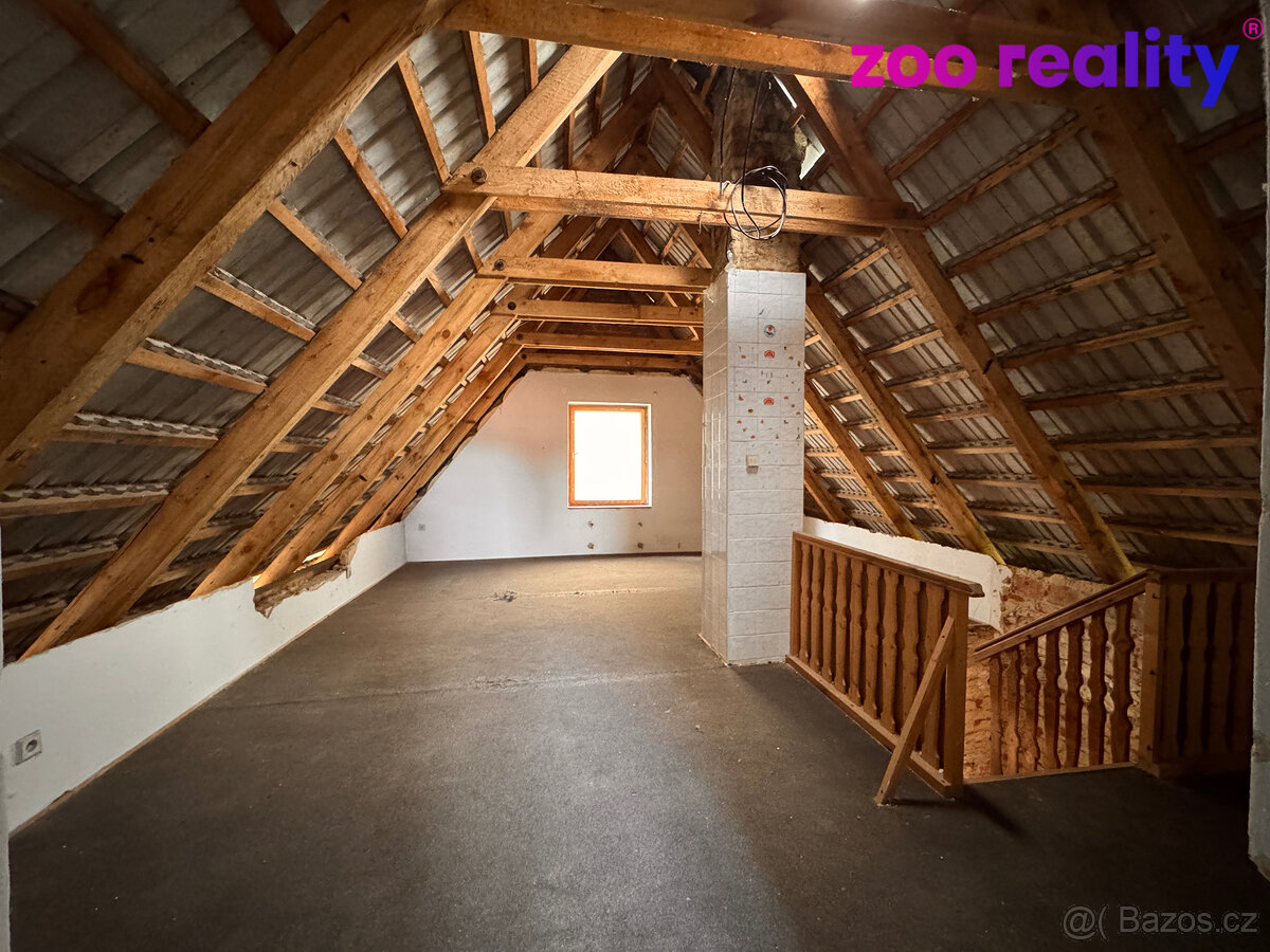 Prodej, rodinný dům 3+kk, 335 m2, Holedeč, Veletice - 2