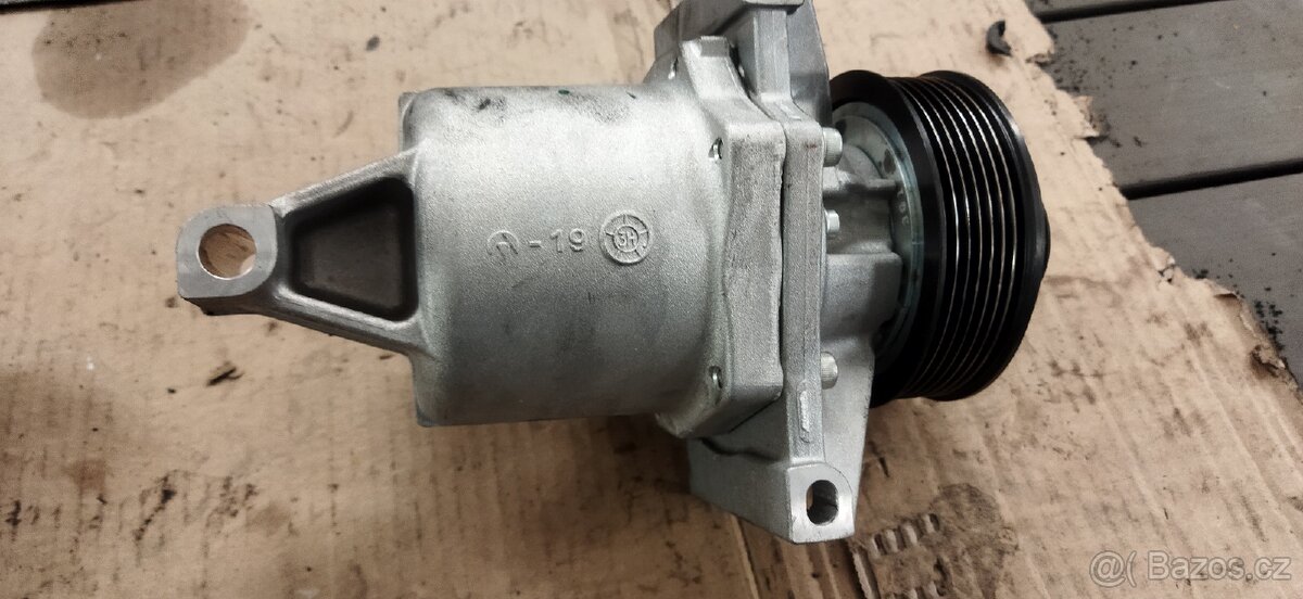 Kompresor klimatizace Dacia Sandero - 2
