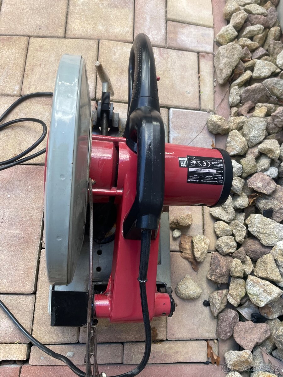 Řezačka kovu Einhell - 2