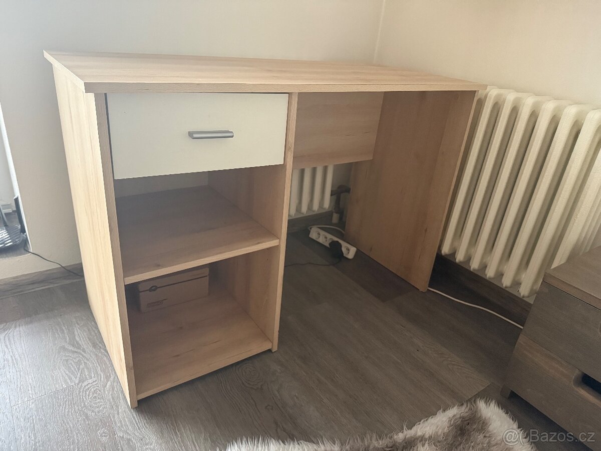 Kancelářský stůl - 2