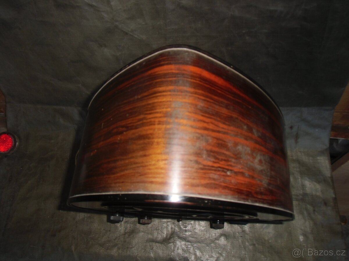 Rádio Philips 930 hrající - 2