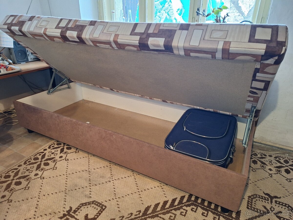 válenda gauč s úložným prostorem - 2