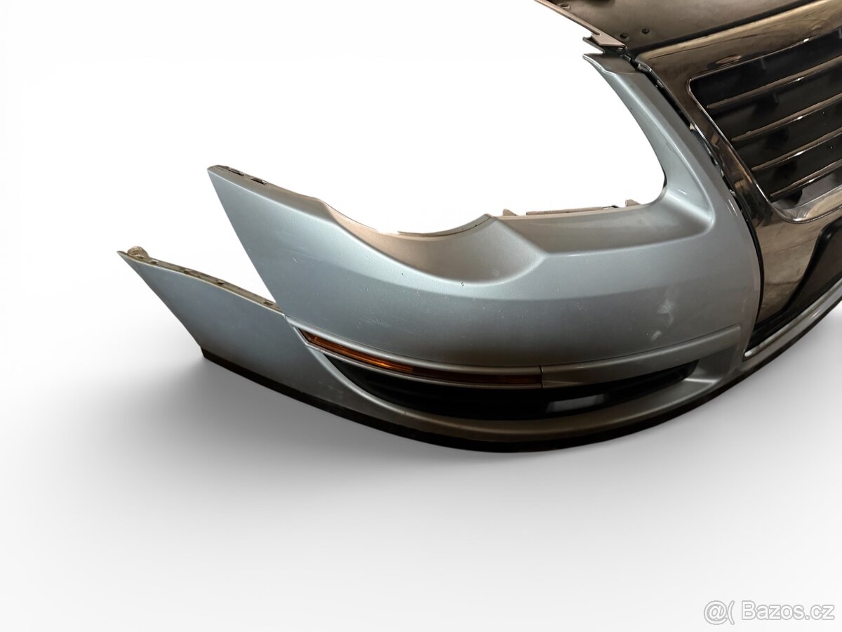 Volkswagen Passat B6 přední nárazník + maska - 2