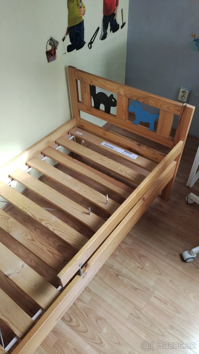 Dětská dřevěná postel - 2