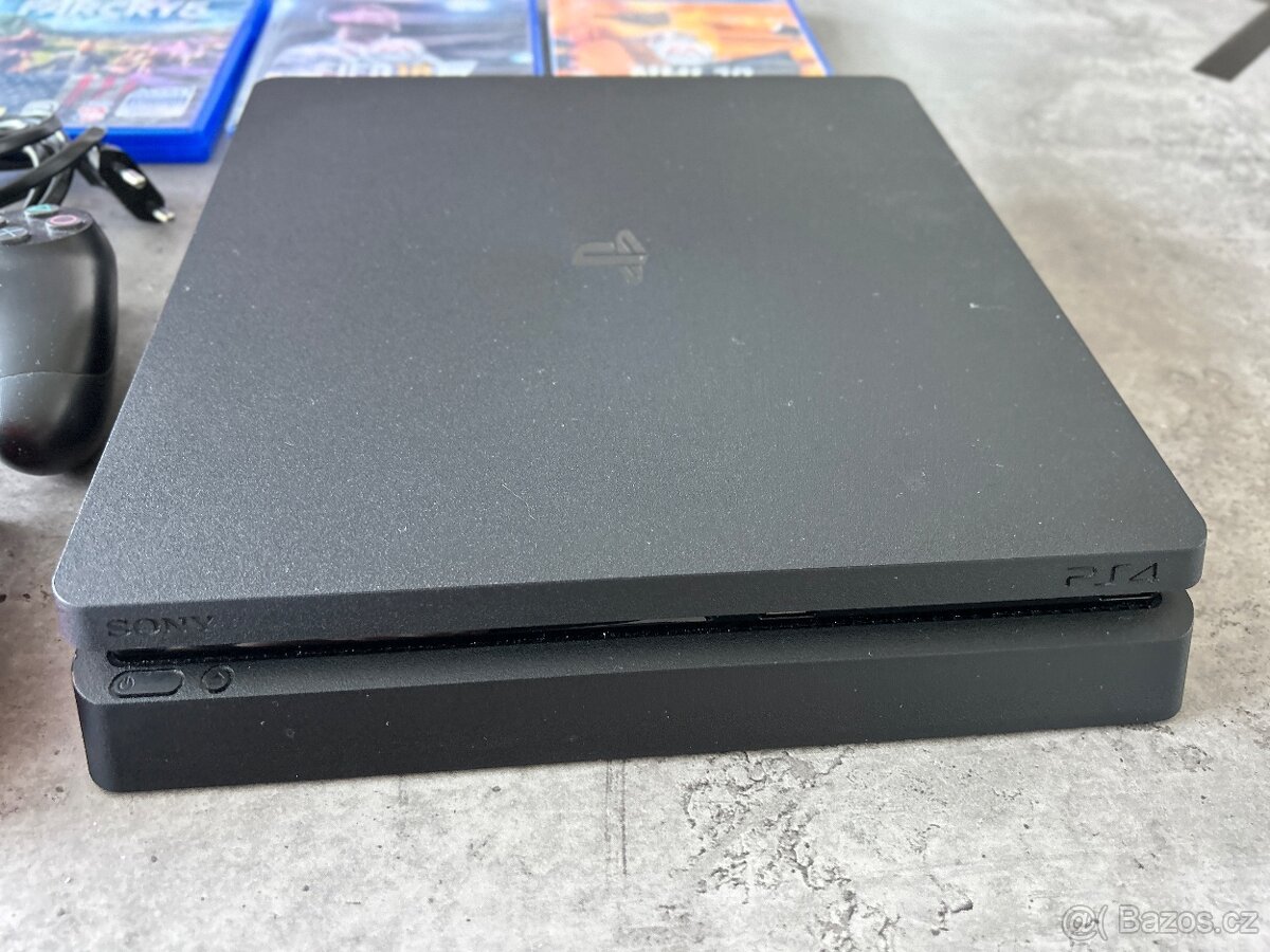 PlayStation 4 - 2