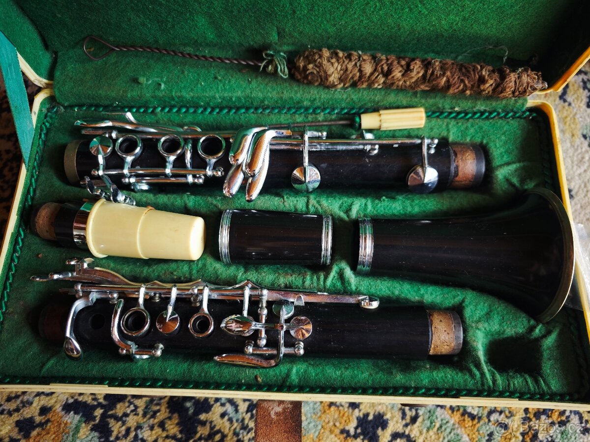 B klarinet Amati - Francouzský systém - 2