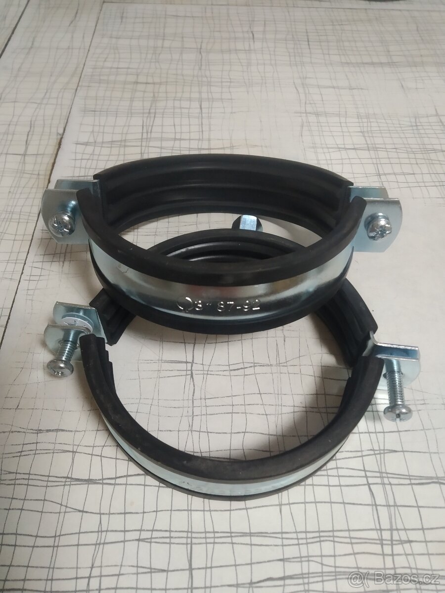 zbytky ze stavby - 2