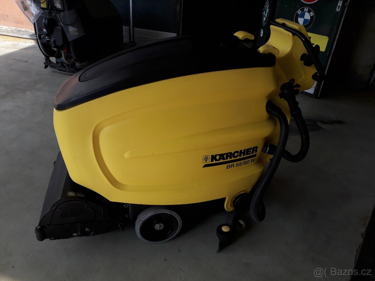 Podlahový mycí stroj Karcher BR 55/60 s vlastním pojezdem - 2