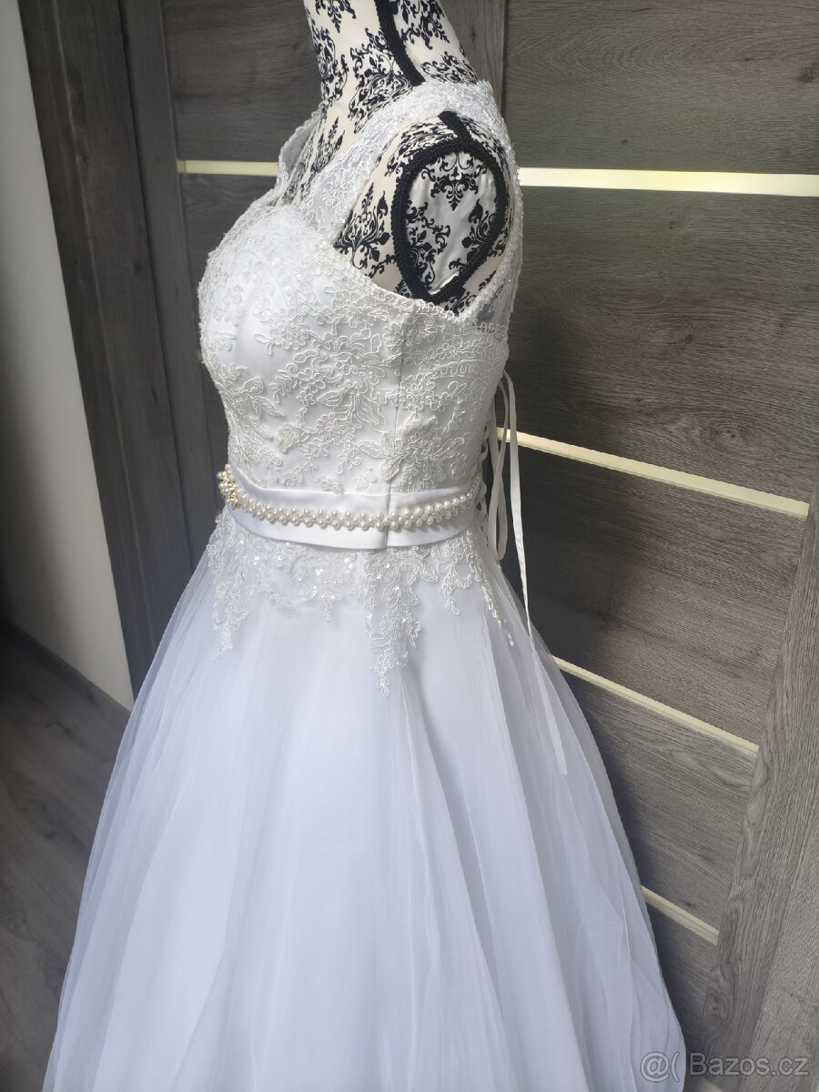 Krajkovo-tylové svatební šaty 36/38/40 - 2