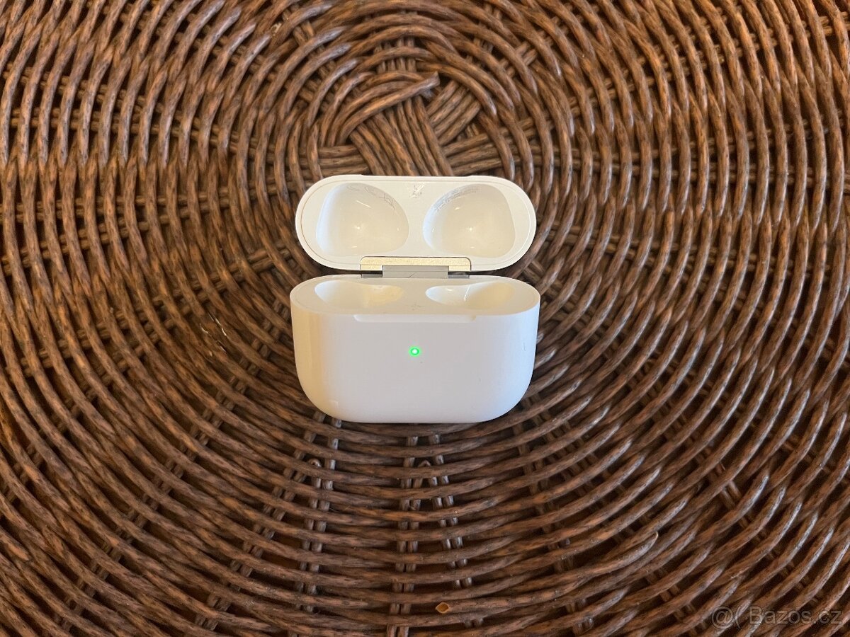 Nabíjecí pouzdro airpods 3.generce - 2