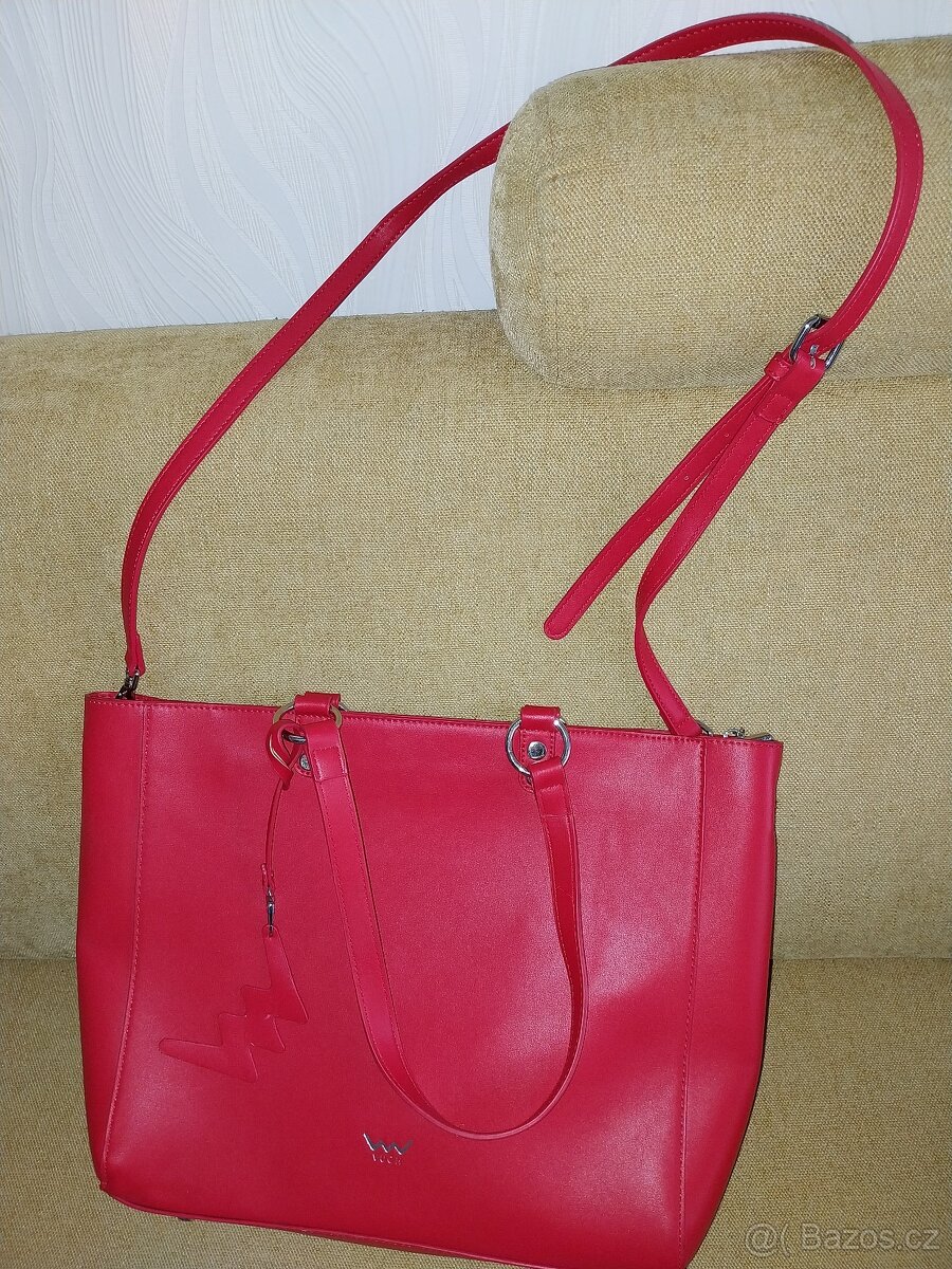 Kabelka wuch jahodově červená - fotky jsou trochu přesvícené - 2