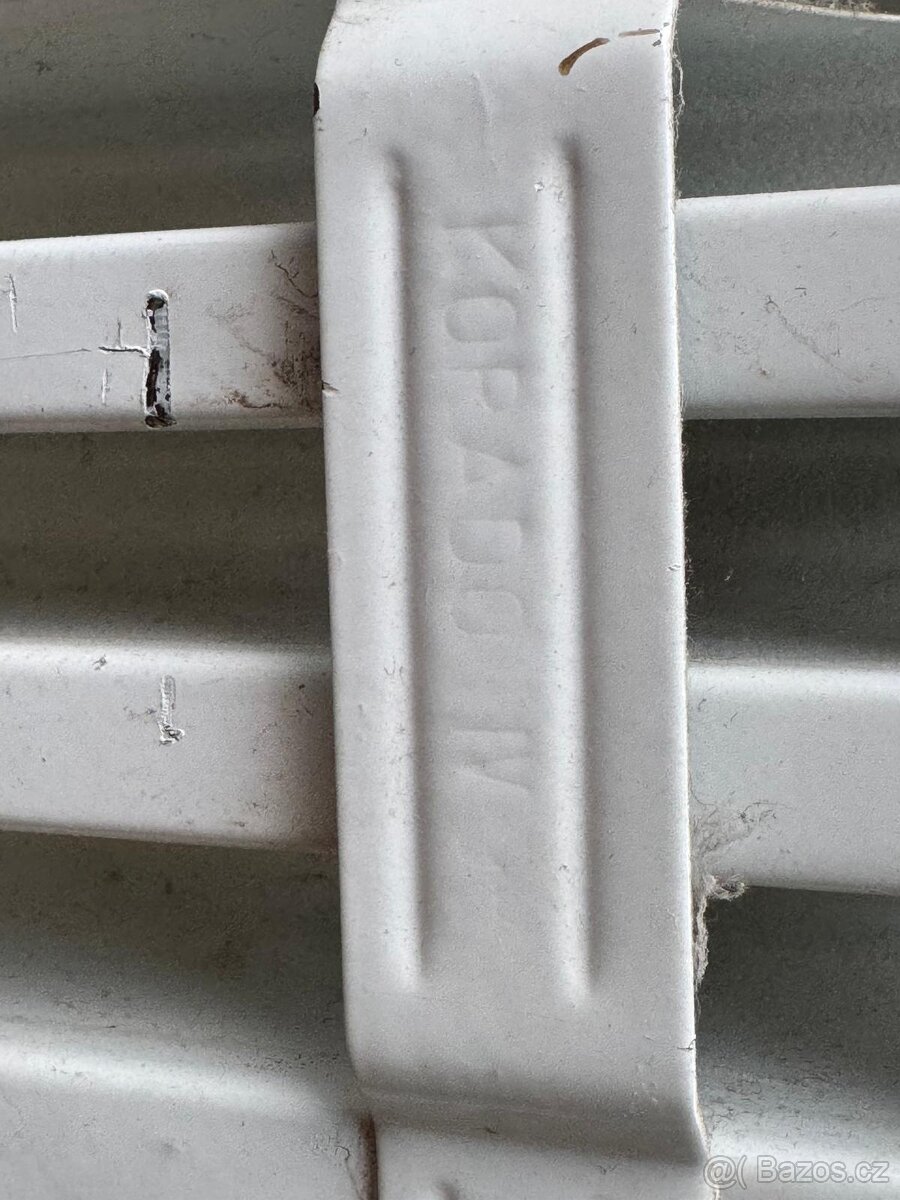 DESKOVÝ RADIÁTOR KORADO - 2