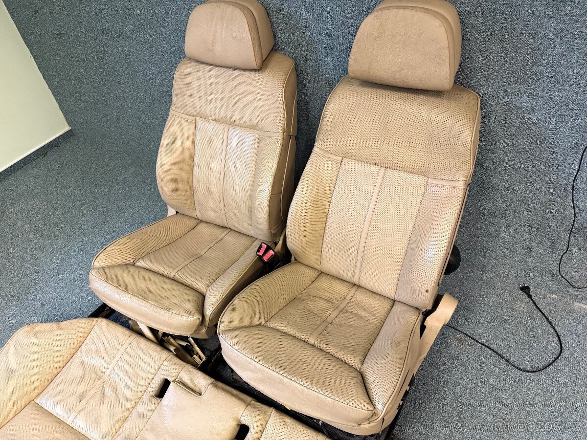 Komfortní sedačky bmw e61 (kombi) vč tapců - 2