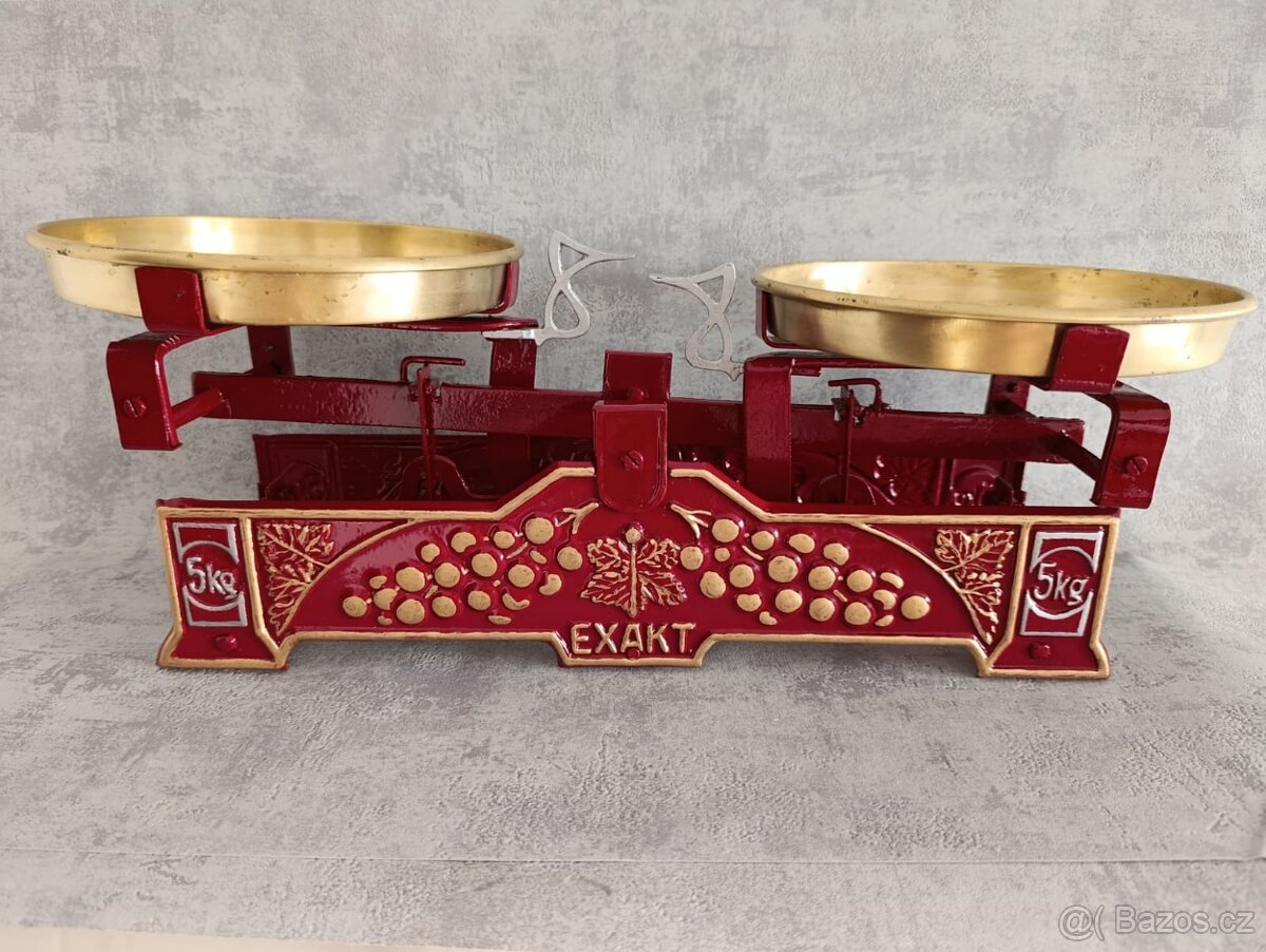 Staré 5kg dvoumiskové váhy EXAKT po renovaci. Puvodni misky - 2
