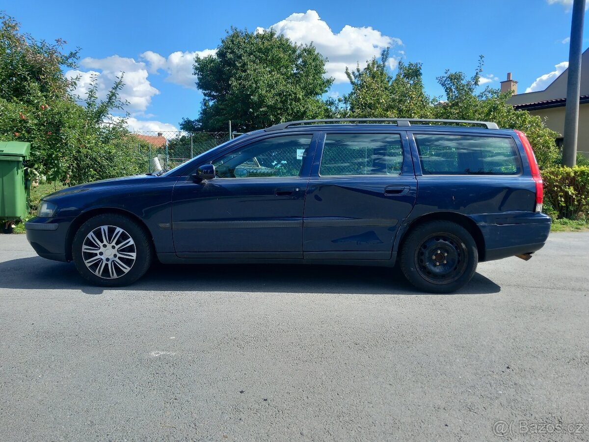 Volvo V70 2.4D 120kw D5 manuál bez DPF - 2