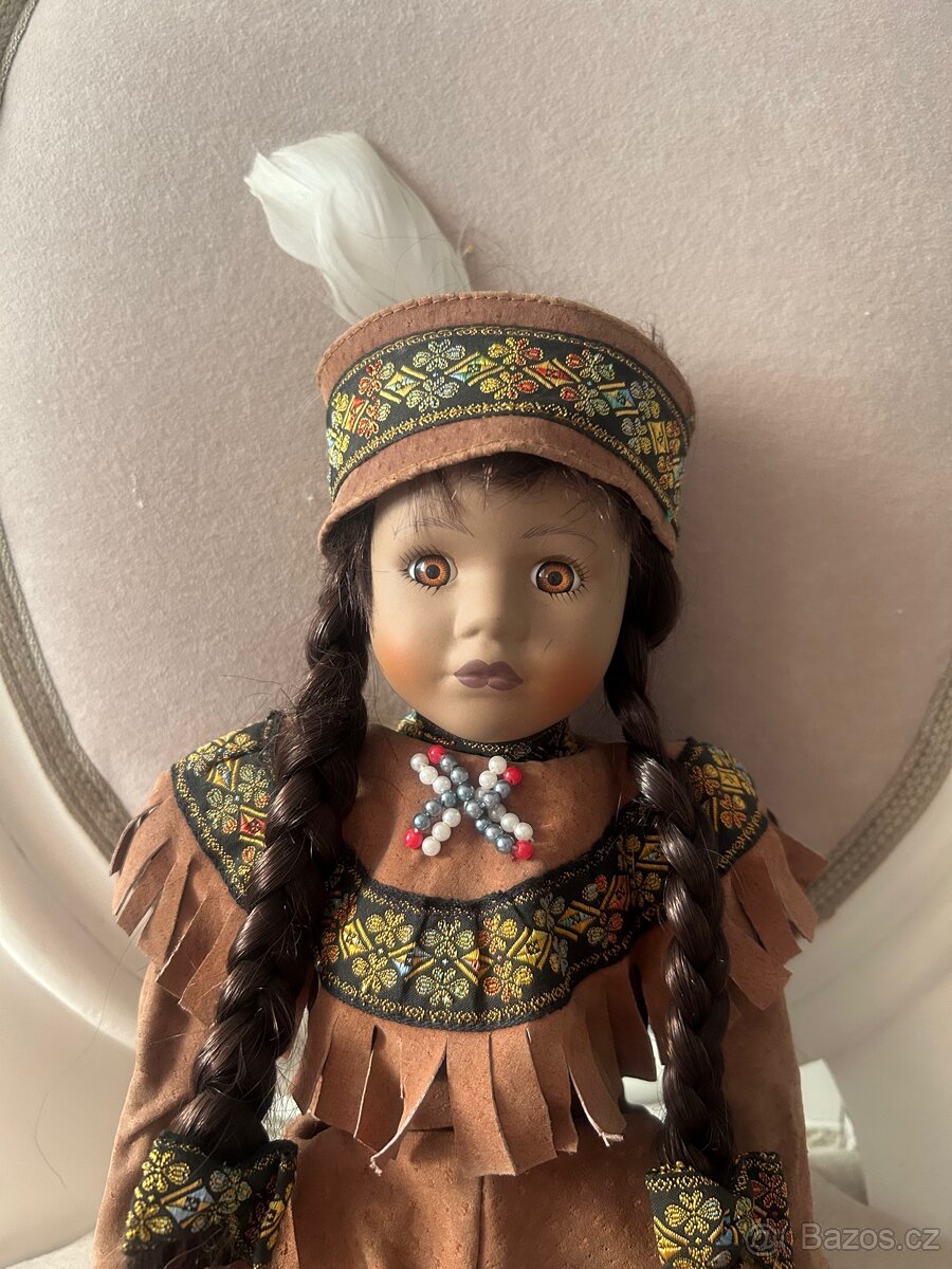 Porcelánová panenka indiánka - 2