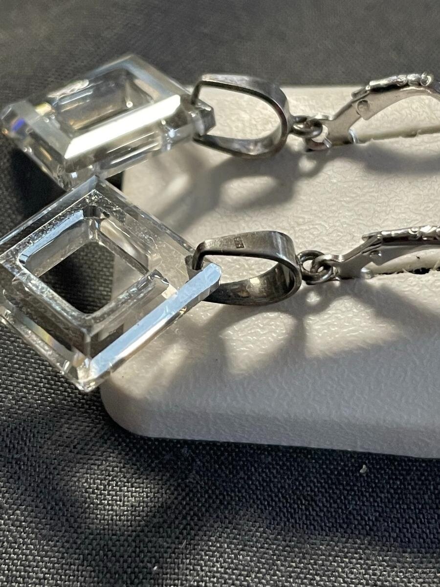 Stříbrné náušnice s kostičkami - 2