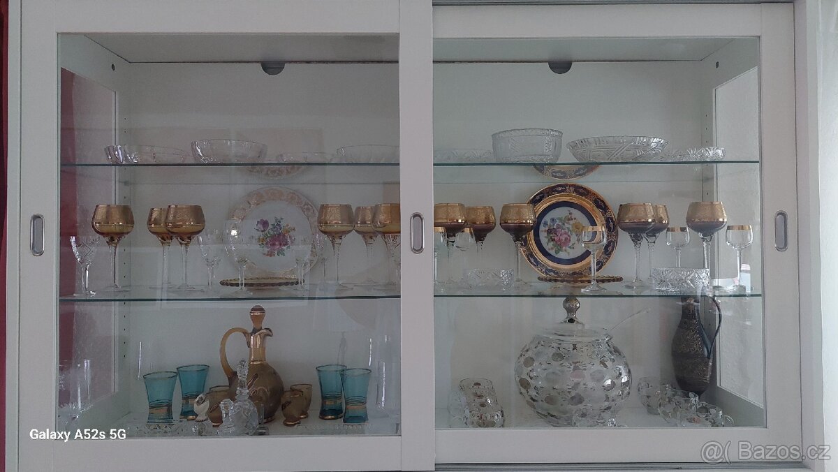 Vitrína IKEA VENGA - 2