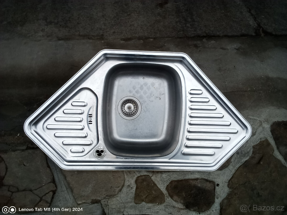 Dřez nerezový rohový - 2