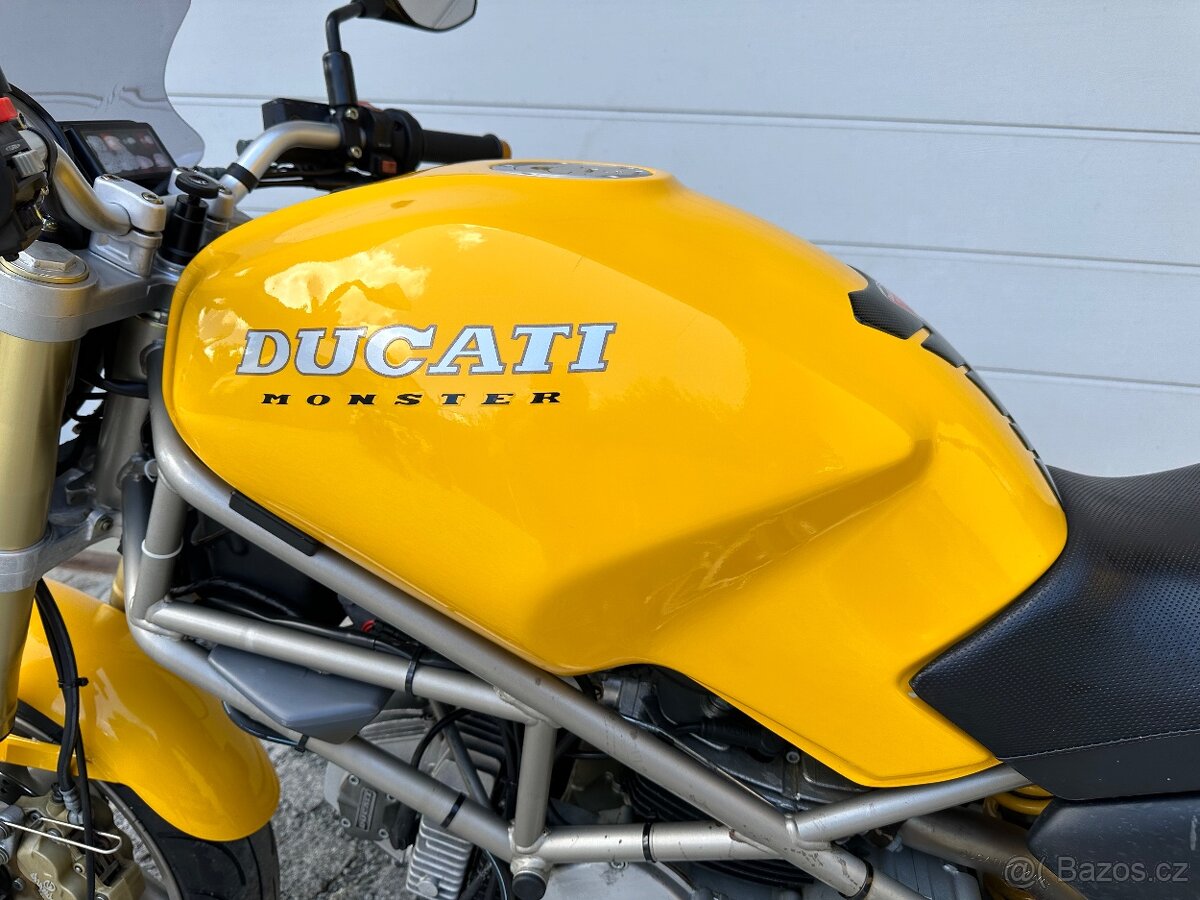 Ducati Monster 600 - 2