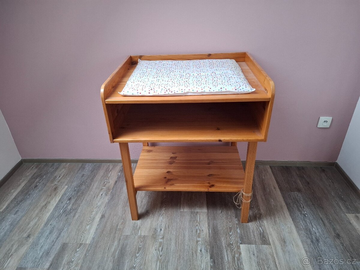 Přebalovací pult - 2