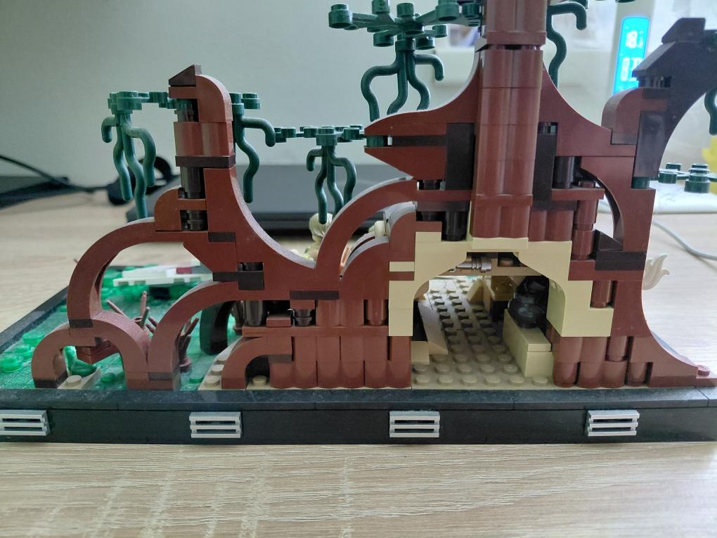 Lego Star Wars 75330 - 2