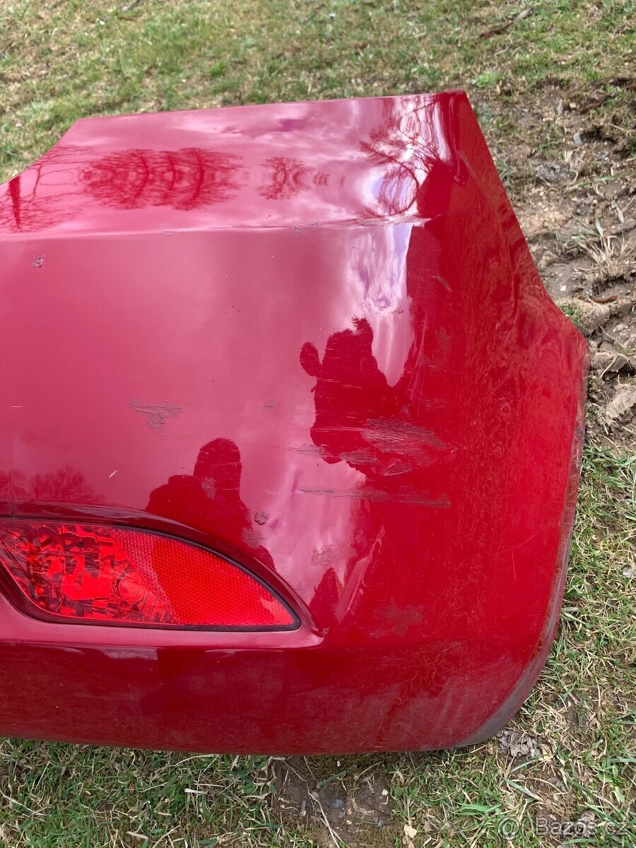 Zadní nárazník Kia Ceed první generace - 2