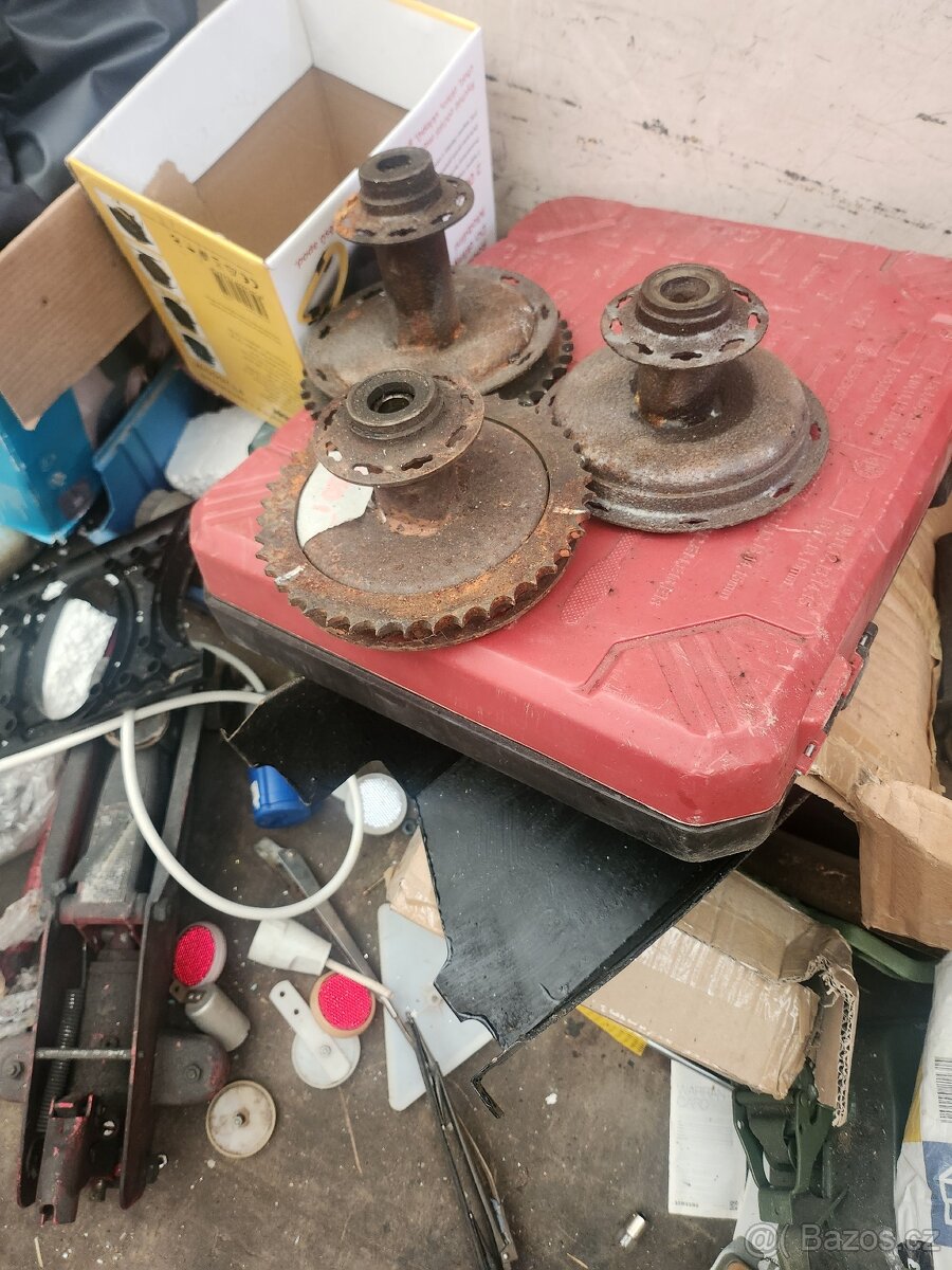 Rozety na ČZ 150 - 2