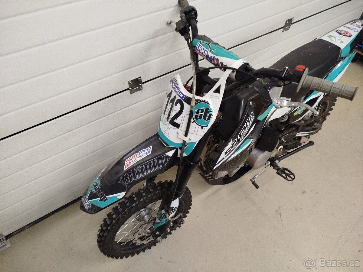 Prodám Stomp 120 R + věci na moto