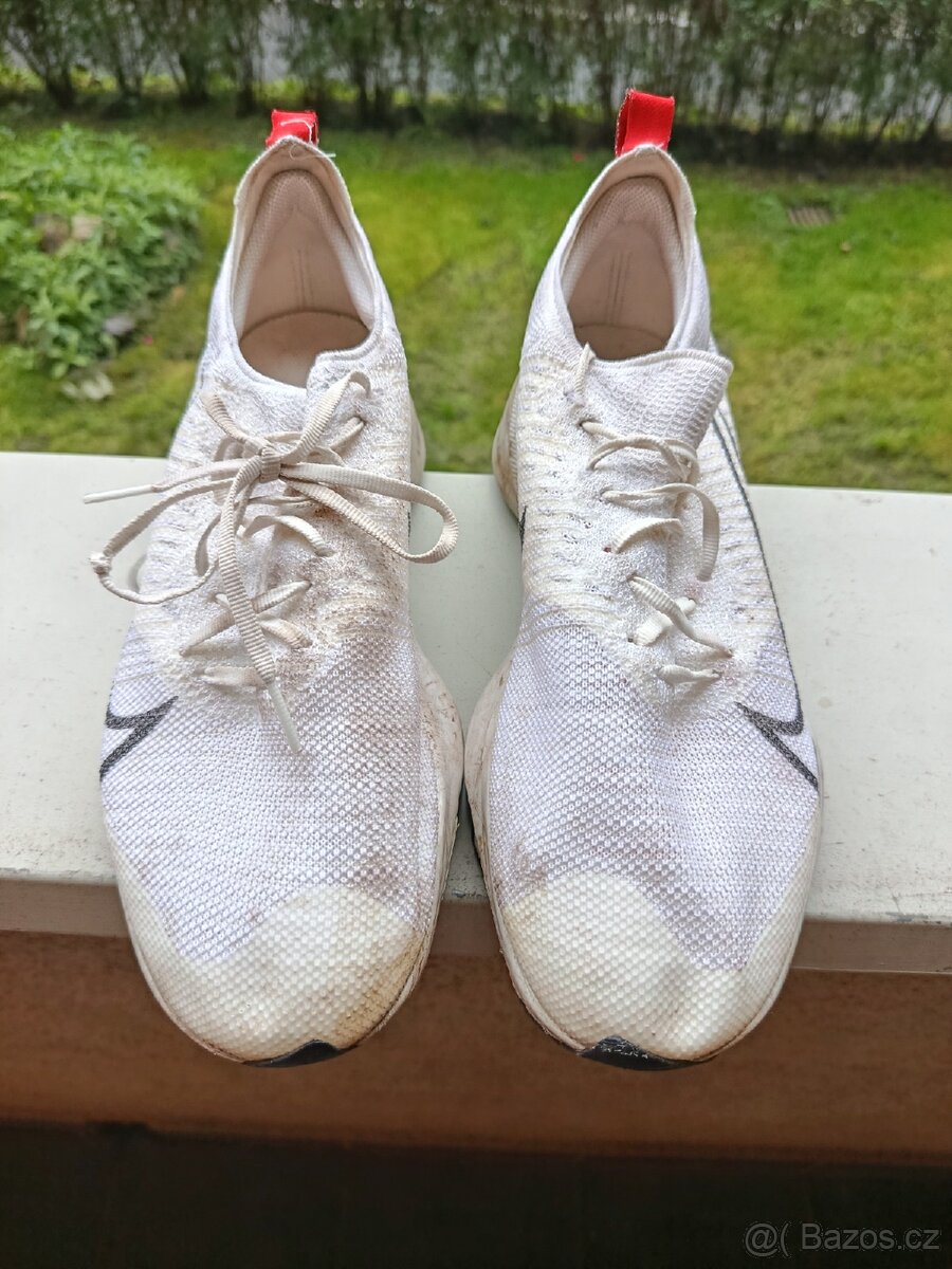 Běžecká obuv Nike Air Zoom Tempo Next% - 2