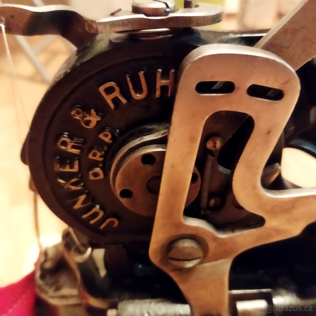 Šicí stroj na kůži - 2