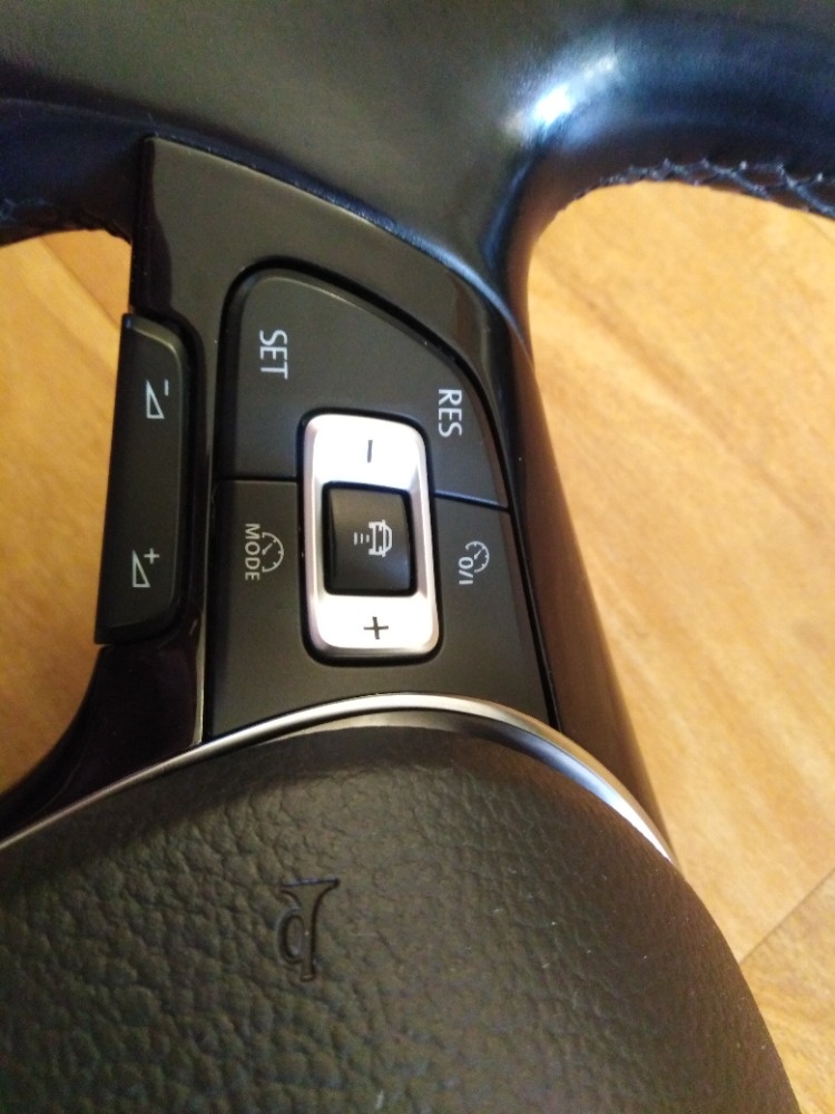 Multifunkční volant + airbag + ŘJ + kabílek Sportsvan 2014 - 2